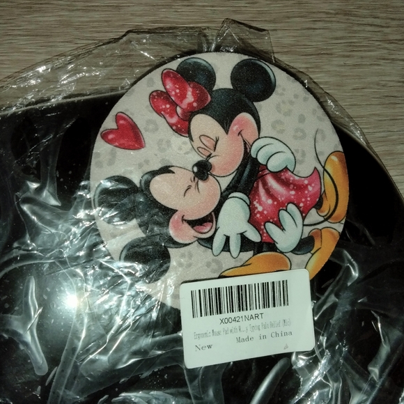 Mickey Mouse & Minnie Mouse Coaster and Mouse Pad Set - Disney - Picture 2 of 2